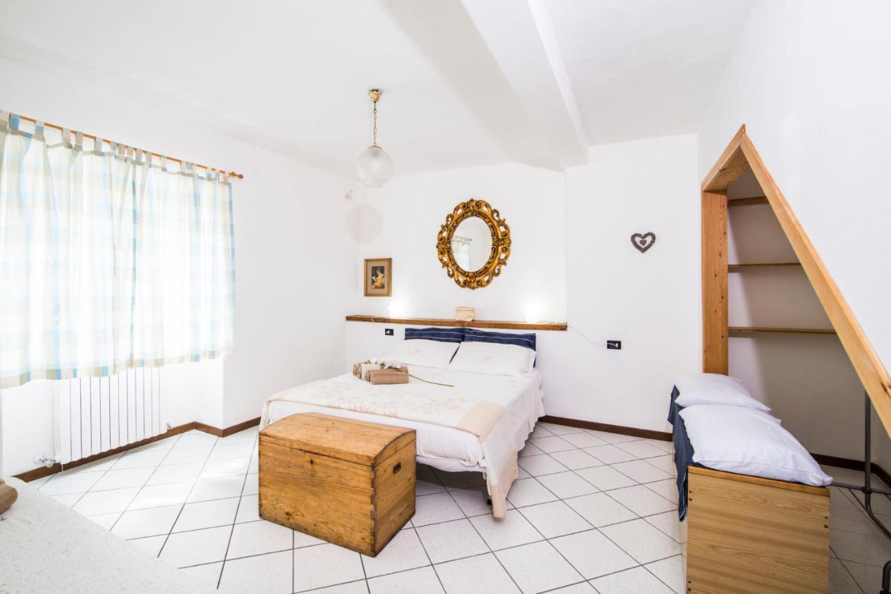 Casa Vacanze Linda เจราลาริโอ ภายนอก รูปภาพ