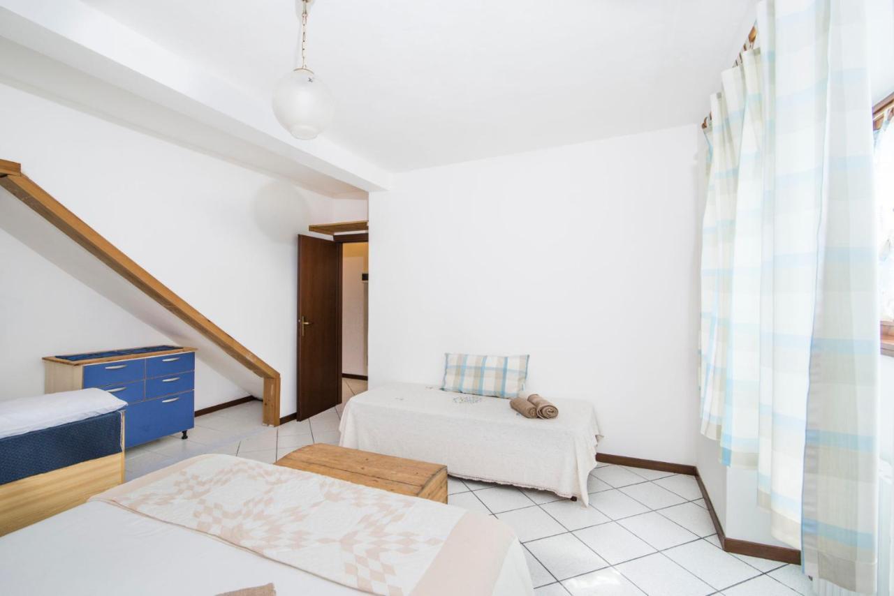 Casa Vacanze Linda เจราลาริโอ ภายนอก รูปภาพ
